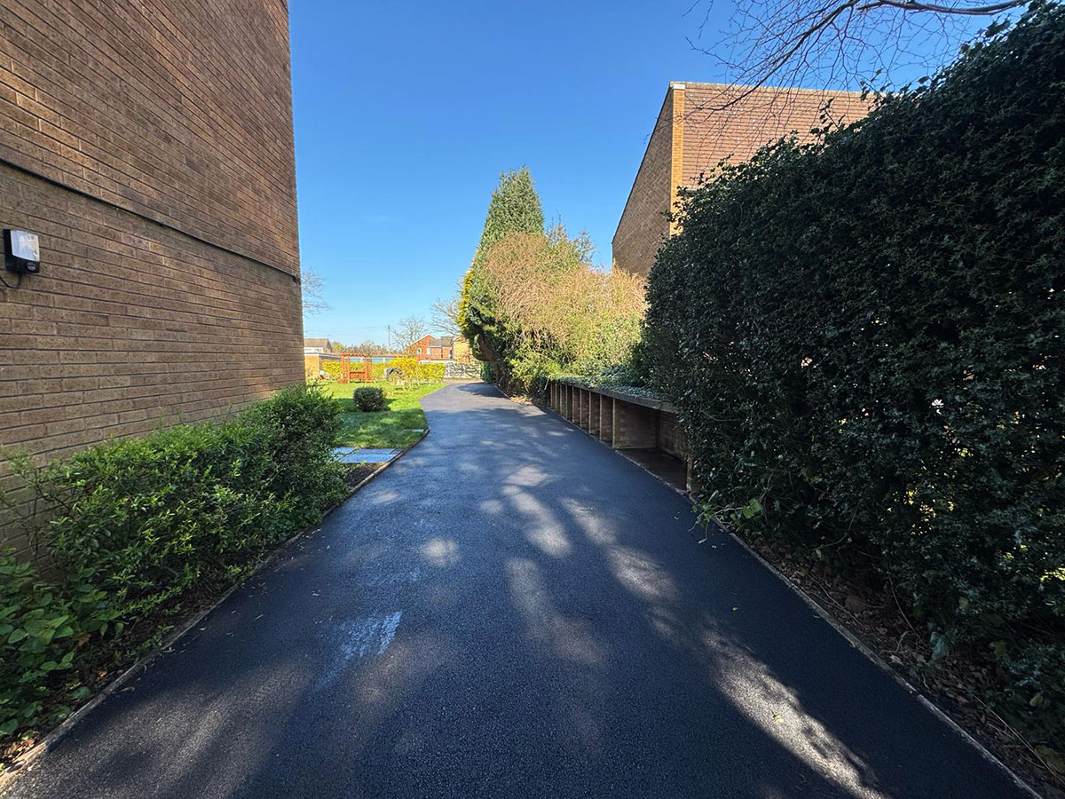 New SMA Tarmac lane in Four Oaks, Sutton Coldfield